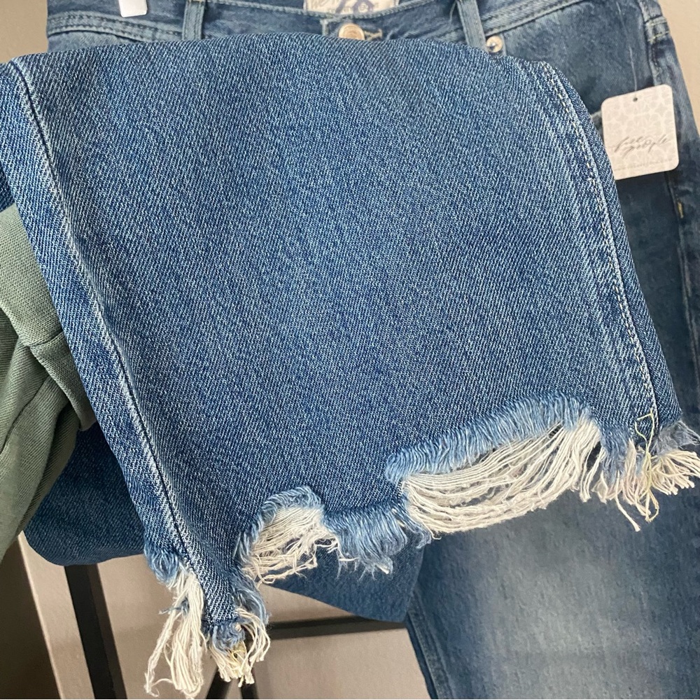 NWT SOLD HOST PICK Free People Maggie Mid Rise Jeans - Picture 5 of 6